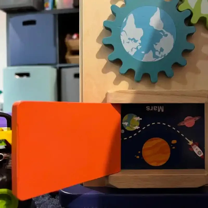 Maison Busy Board Montessori Premium