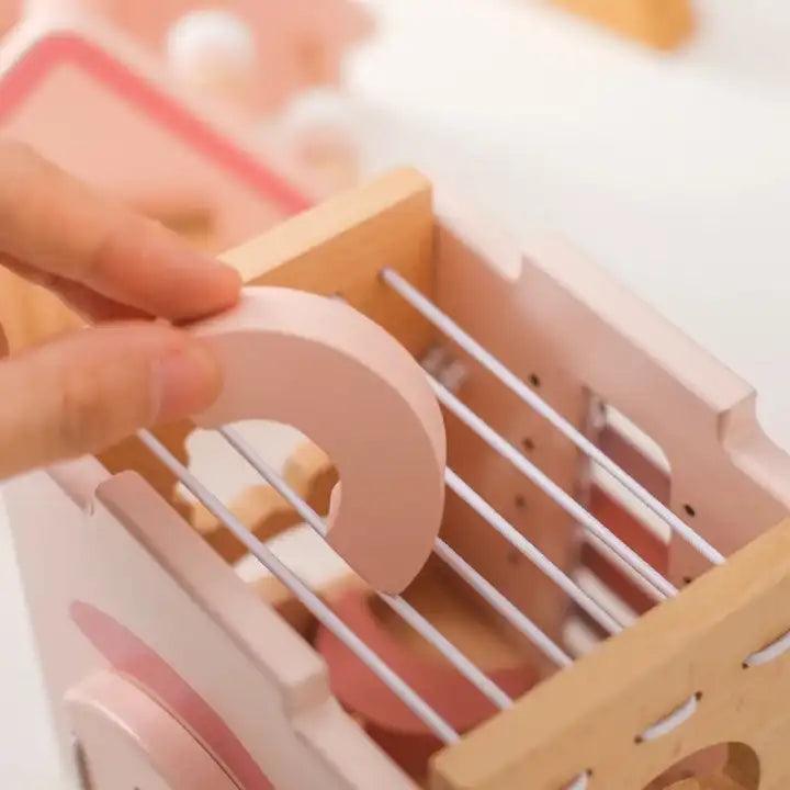 Cube d'Activité en Bois Montessori Maison d’éveil Rose
