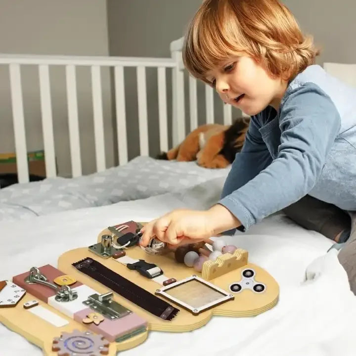 busy-biard-montessori-1-an-2-ans-cadeau-enfant-1-an