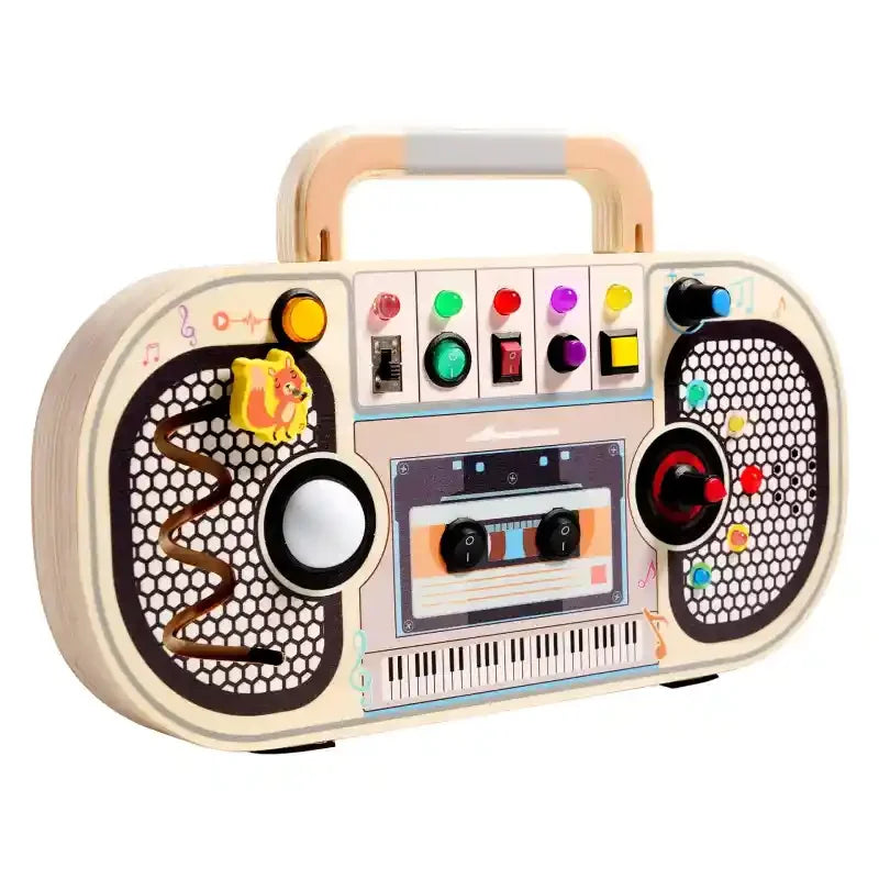 busy-board-interrupteur-jouet-radio-bebe-fond-blanc