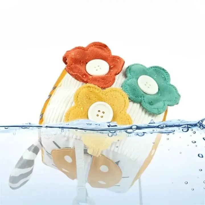 cube-d-activite-bebe-en-tissu-eau
