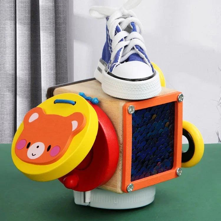 cube-d-eveil-montessori-voyage-bois-bebe-1-an