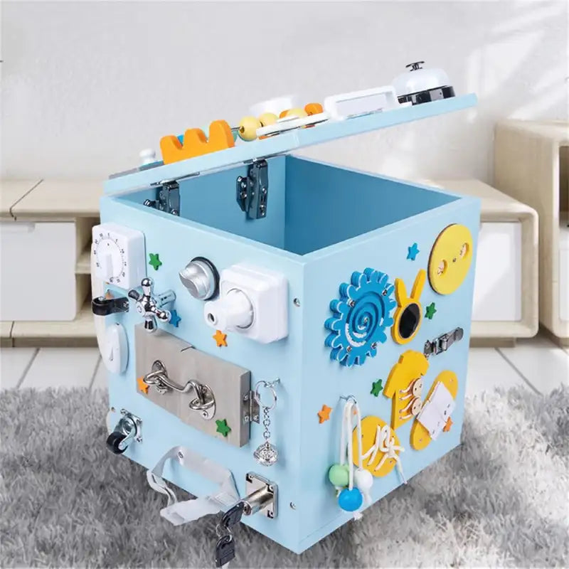 cube-montessori-bois-cube-busy-board-bleu-rangement