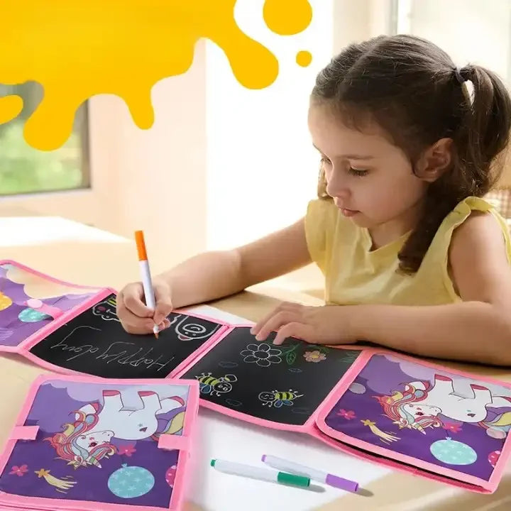 idee_cadeaux_fillettes_cahier_d_ardoise_souple_licorne_avec_feutre_efacable