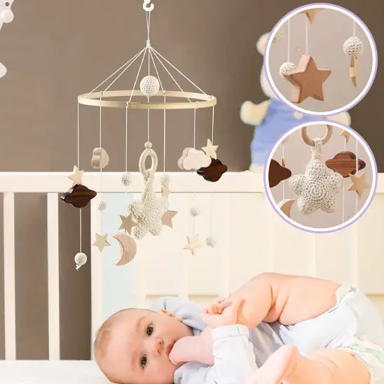 mobile-bebe-etoile-en-bois-nouage