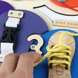 planche-montessori-fermeture-mini-busy-board-voyage-montessori