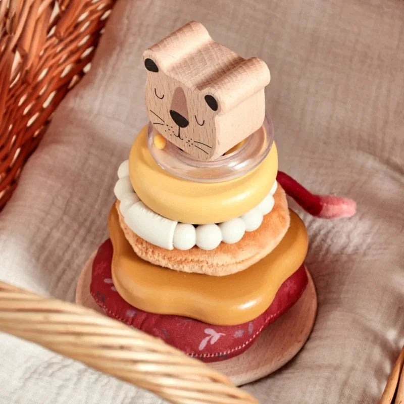 Tour-Anneau-a-Empiler-Bebe-en-Bois