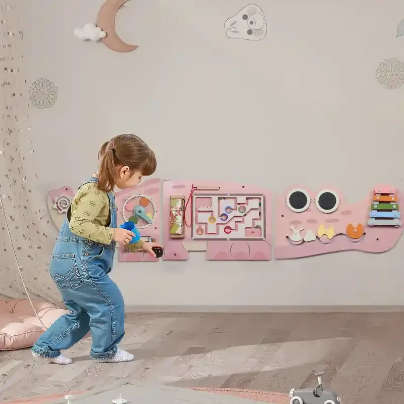 busy-board-mural-crocodile-rose-planche-montessori-cadeau-fille-18-mois