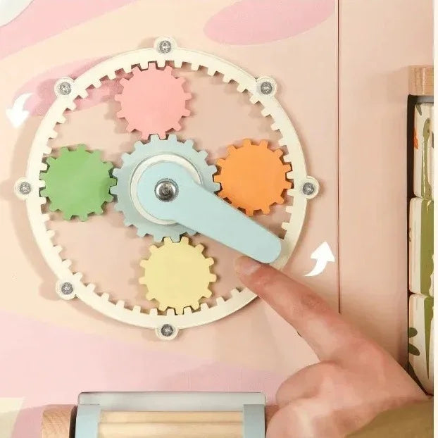 busy-board-mural-rose-planche-montessori-fond-blanc