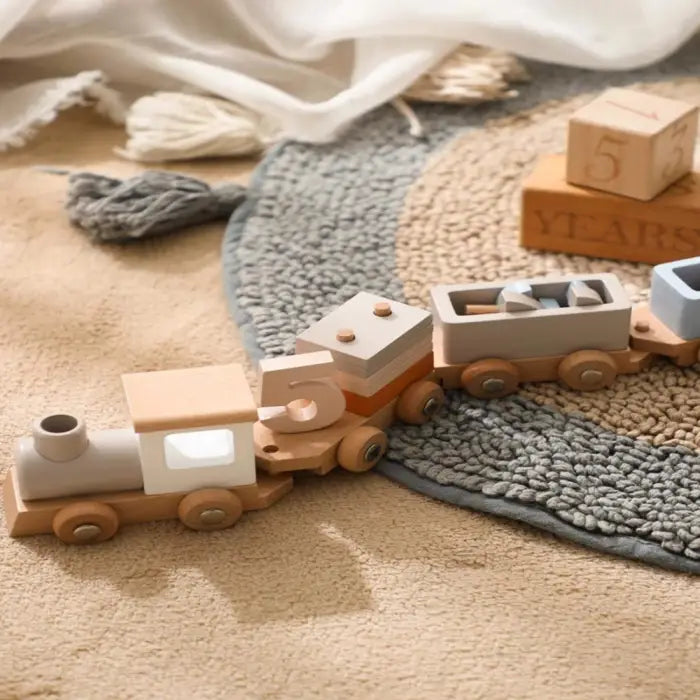 petit-train-empilable-en-bois-enfant